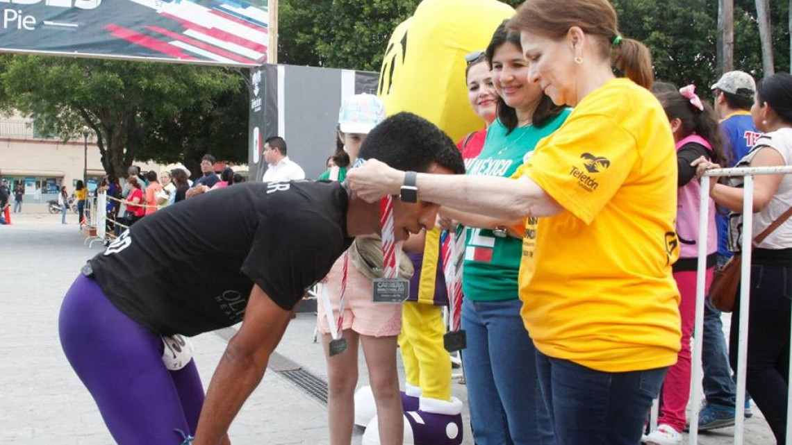 Realizan carrera "Por la Amistad Entre las Naciones Unidos y de Pie"