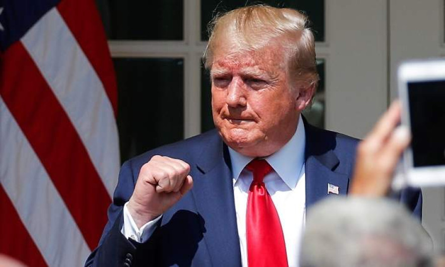 Trump impone 10% de arancel a productos chinos