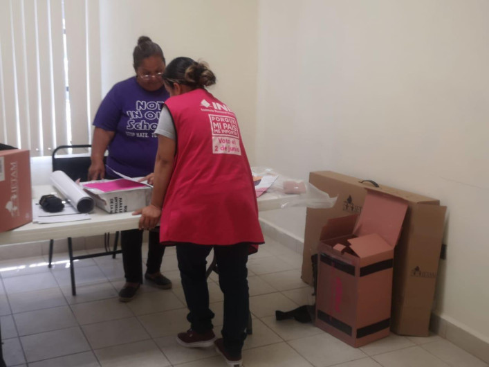 Entregan paquetes electorales