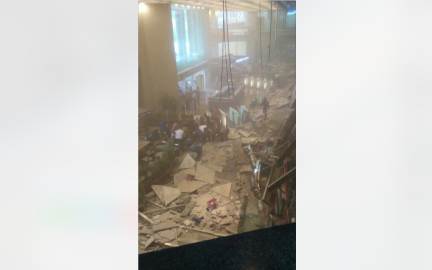 Colapso en Torre de bolsa de valores en Indonesia deja 72 heridos