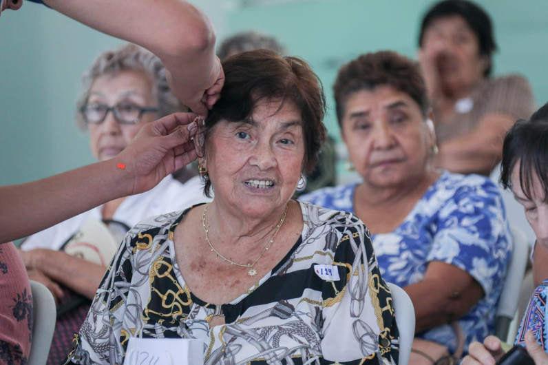 Entregan DIF Tamaulipas y Fundación Telmex 300 aparatos auditivos