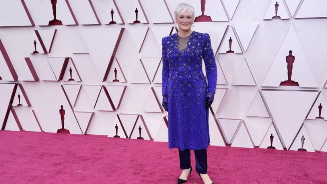 Así lucen las estrellas en la alfombra roja de los Premios Oscar 2021