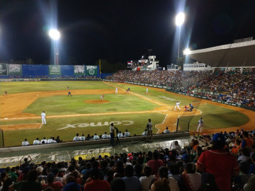 Olmecas supera 8-3 a Diablos