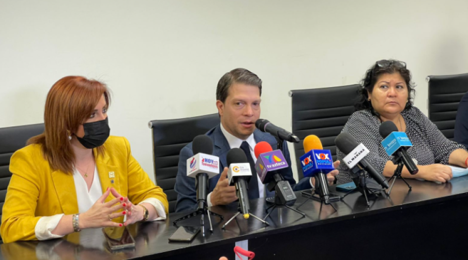 PAN se suma a denuncia del PRD para investigar a diputada de Morena 