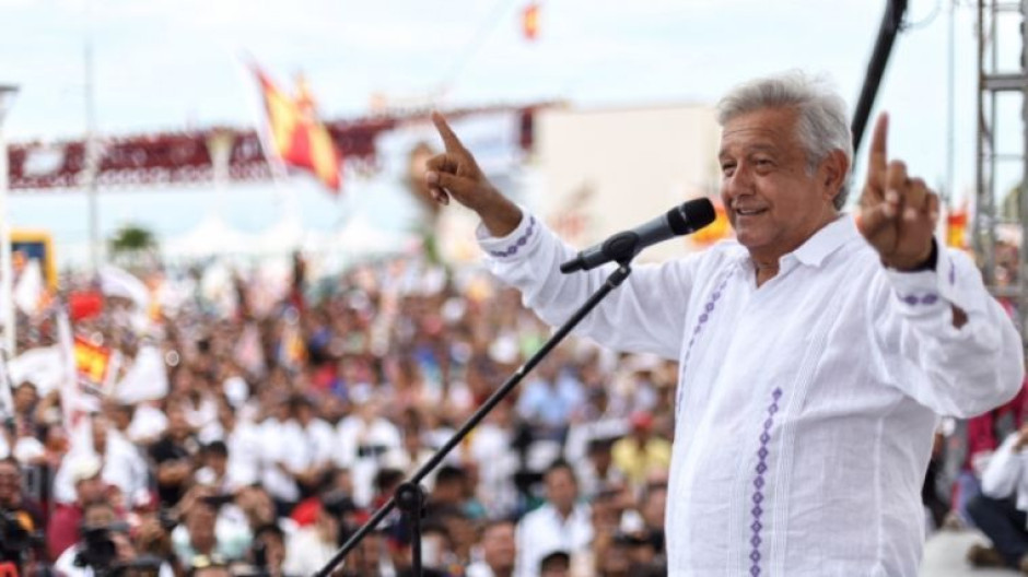 AMLO comprometido a cumplir compromisos de campaña