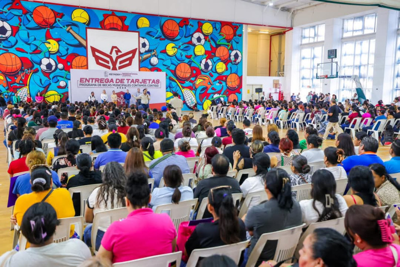 Benefician Becas Municipales a estudiantes de Primaria en Reynosa 