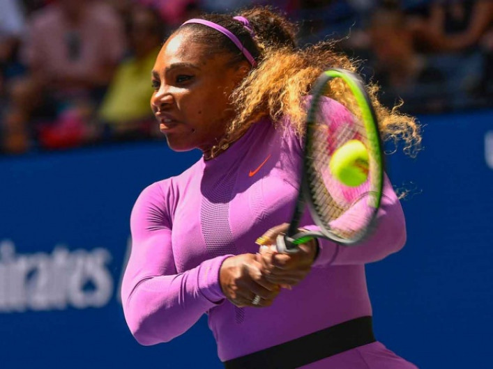 Serena Williams avanza a octavos de final del US Open