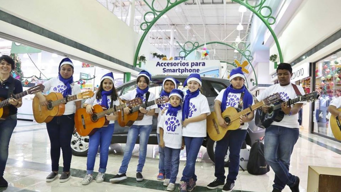 Realizan presentación musical " Abrigando Esperanzas"