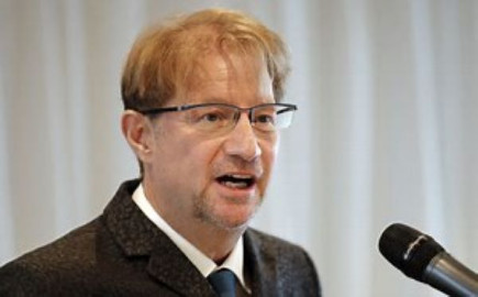 Andrés Roemer, acusado de violación en México, es declarado extraditable por Tribunal en Israel