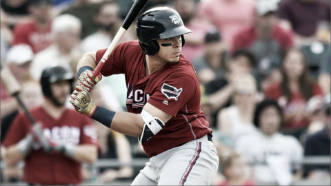 El novato más valioso del Año se llama Joey Meneses y es Mexicano