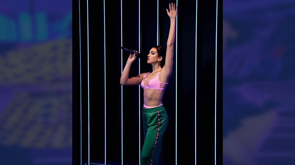 Dua Lipa conoció a su réplica de cera de Ámsterdam