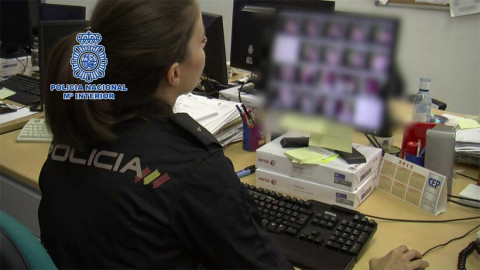 Policía especial española en crímenes cibernéticos detienen a 2 en México 