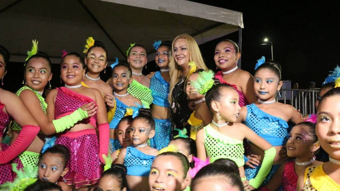 Disfrutan altamirenses 3er día del Carnaval Altamira 2018