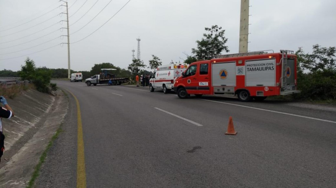 Ocho lesionados en volcadura de unidad de transporte público