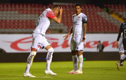 Atlas cae frente al Querétaro y suma su segunda derrota