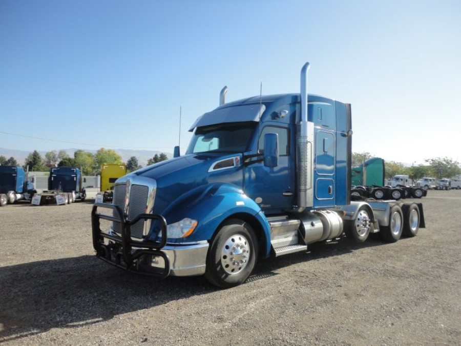 Abren clínica de vacunación covid-19 para operadores de Transfer en Laredo