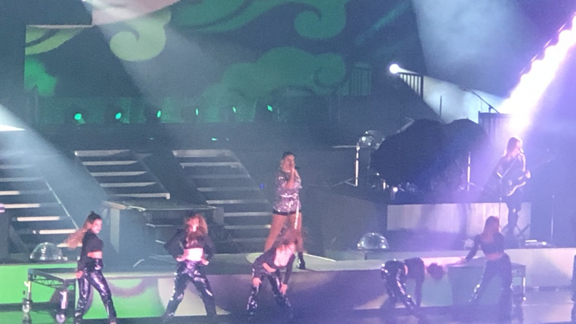 Gloria Trevi se convierte en 'Diosa de la noche' en el Payne Arena