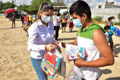 DIF Reynosa apoya la economía familiar con la entrega de útiles escolares a menores 
