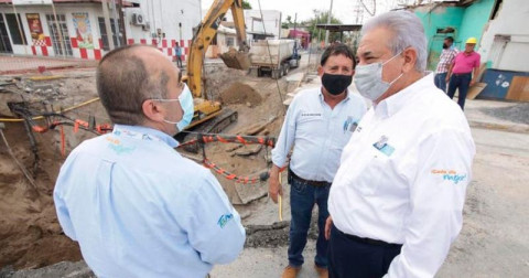 Aceleran reparación de socavones y puente en Nuevo Laredo