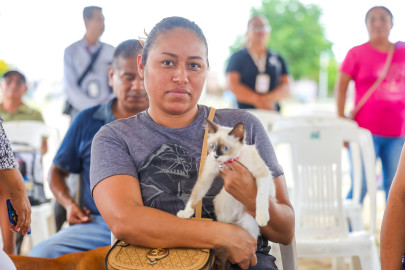 Llevó Carlos Peña Ortiz salud y bienestar a mascotas del fraccionamiento Halcón