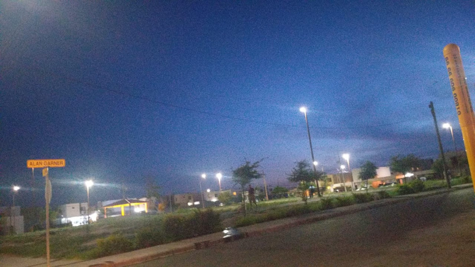 Instalan, reparan y alumbran más a Reynosa con lámparas Led 