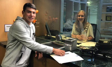 Hirving Lozano recibe visa de trabajo en Holanda
