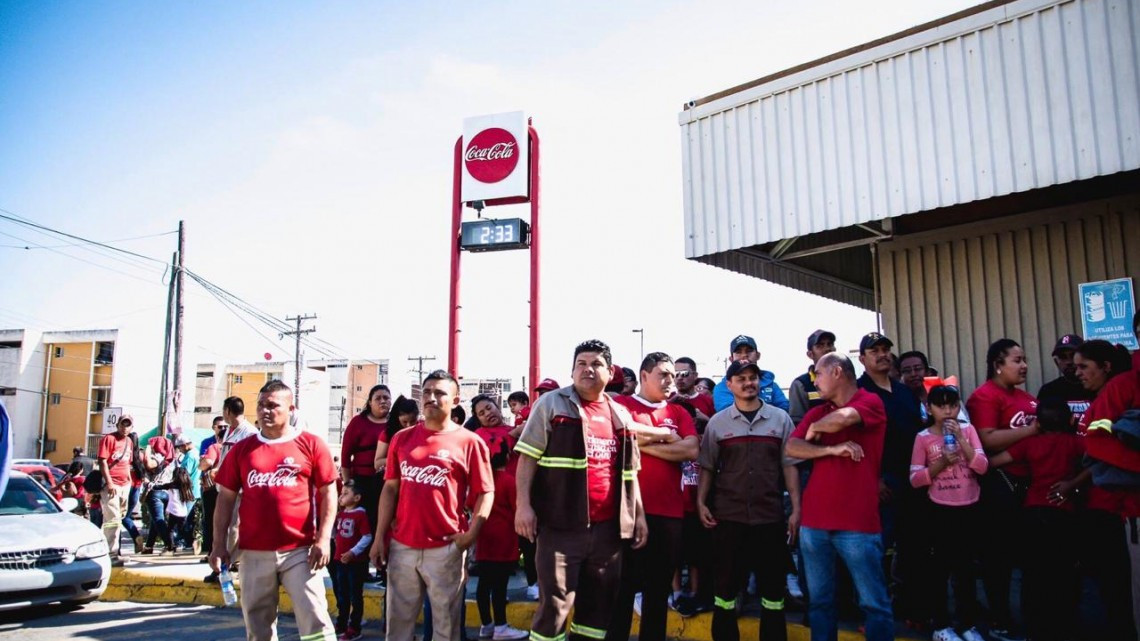 Al parecer ya hay arreglo en Coca Cola, hoy jueves levantarán la huelga