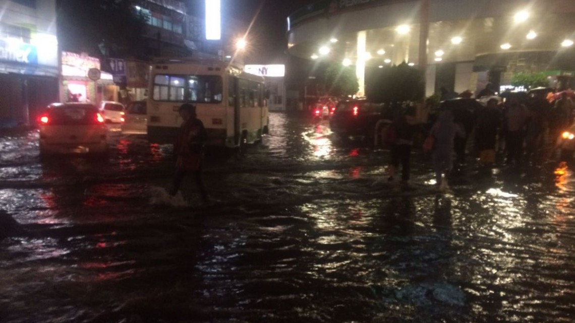 Registran daños en CDMX por fuertes lluvias