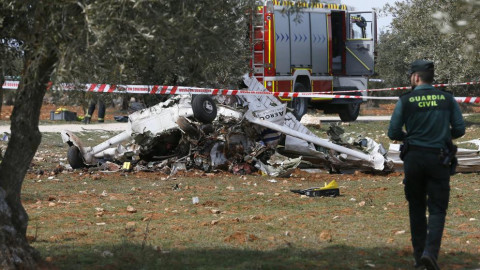 Mueren tres jóvenes al estrellarse una avioneta en Madrid