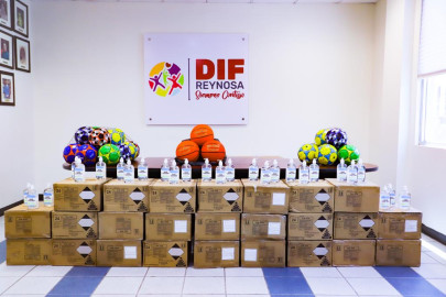 DIF Reynosa entrega balones y gel antibacterial a CEDES