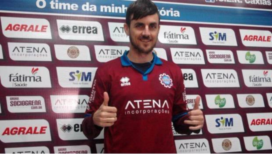 Futbolista brasileño fallece durante entrenamiento