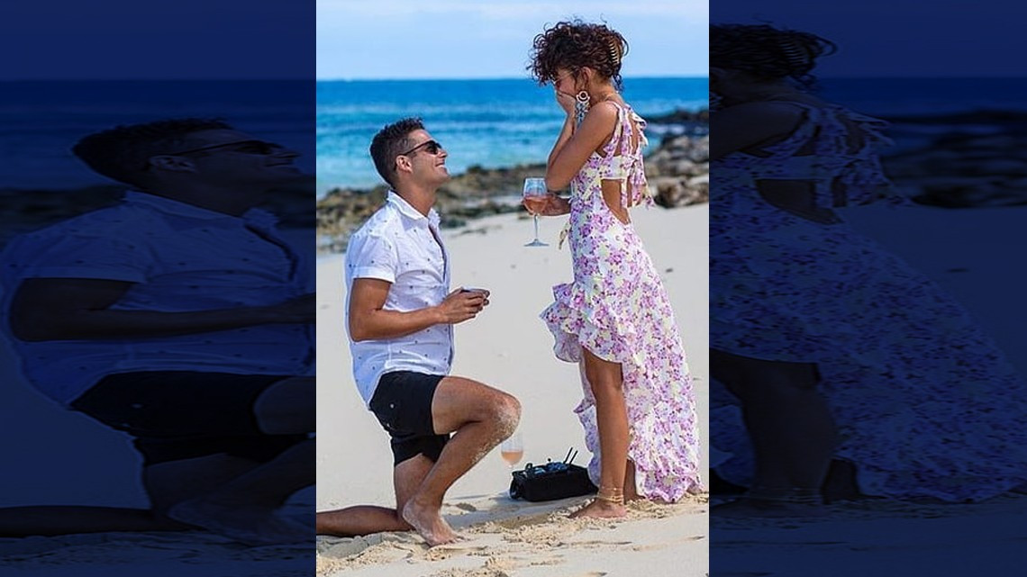 Sarah Hyland se compromete con Wells Adams