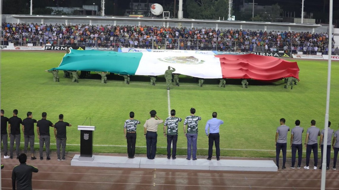 Conmemora FGCDV Día del ejército al medio tiempo del "Correcaminos vs Rayados"