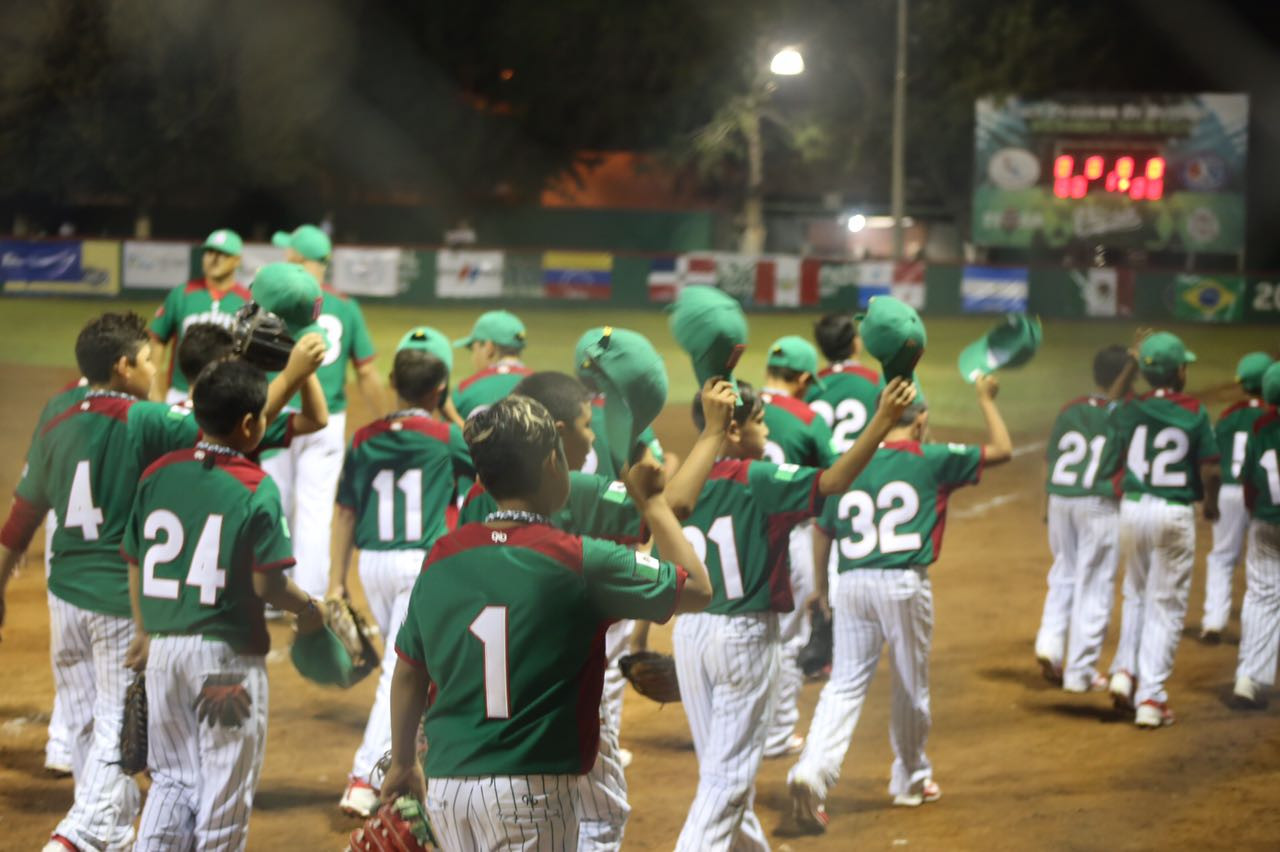 México vence a Rep. Dominicana sin recibir carreras