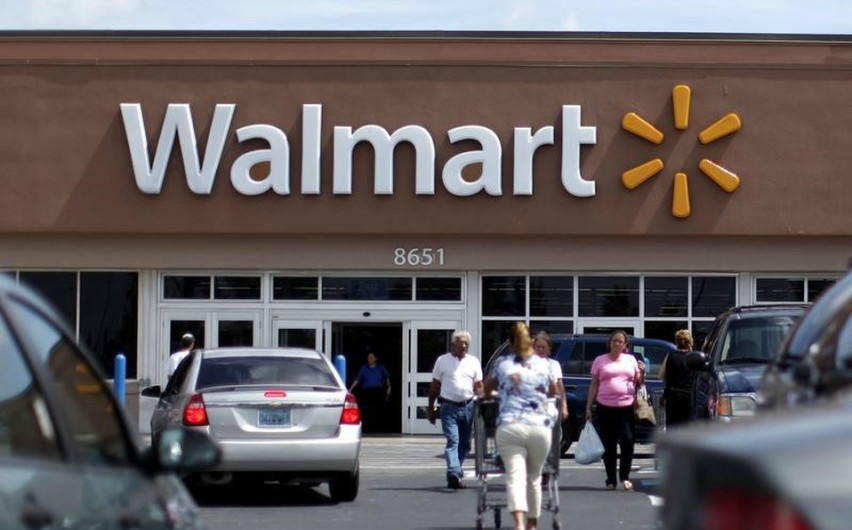 Recibe Walmart multa por casos de sobornos en diversos países