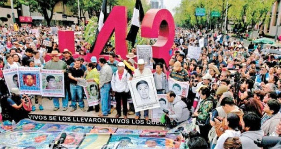 Dan libertad condicional a ocho militares implicados en caso Ayotzinapa