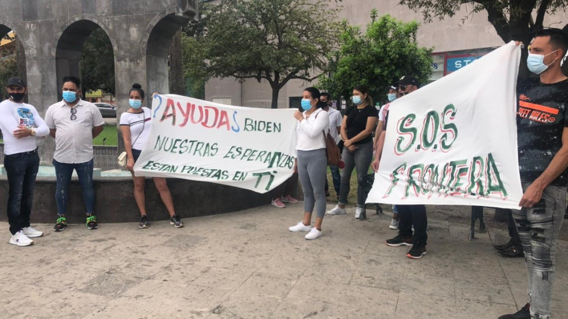 Desesperados, migrantes cubanos piden a EU agilizar proceso de asilo