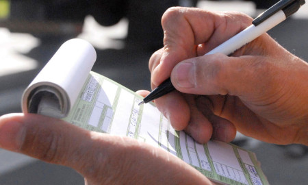 Podrán pagar con trabajo comunitario infracciones de tránsito menores de 780 pesos   