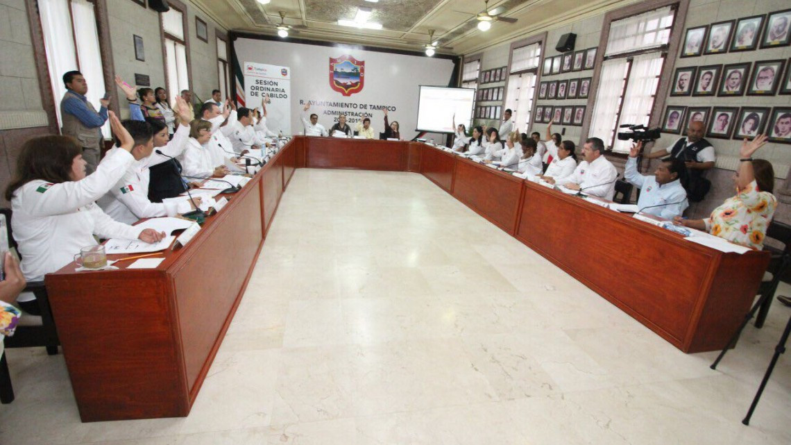 Gestiona Magdalena Peraza 25 millones 300 mil pesos para pavimentar calles