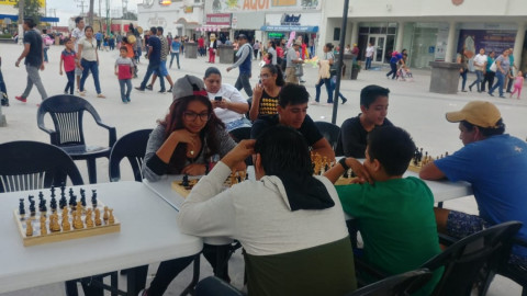 Implementará IRCA, clases de Ajedrez
