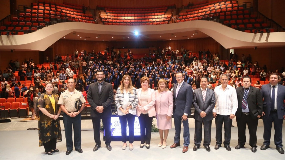 Maki asiste a graduación de Generación XXXIV del ITR