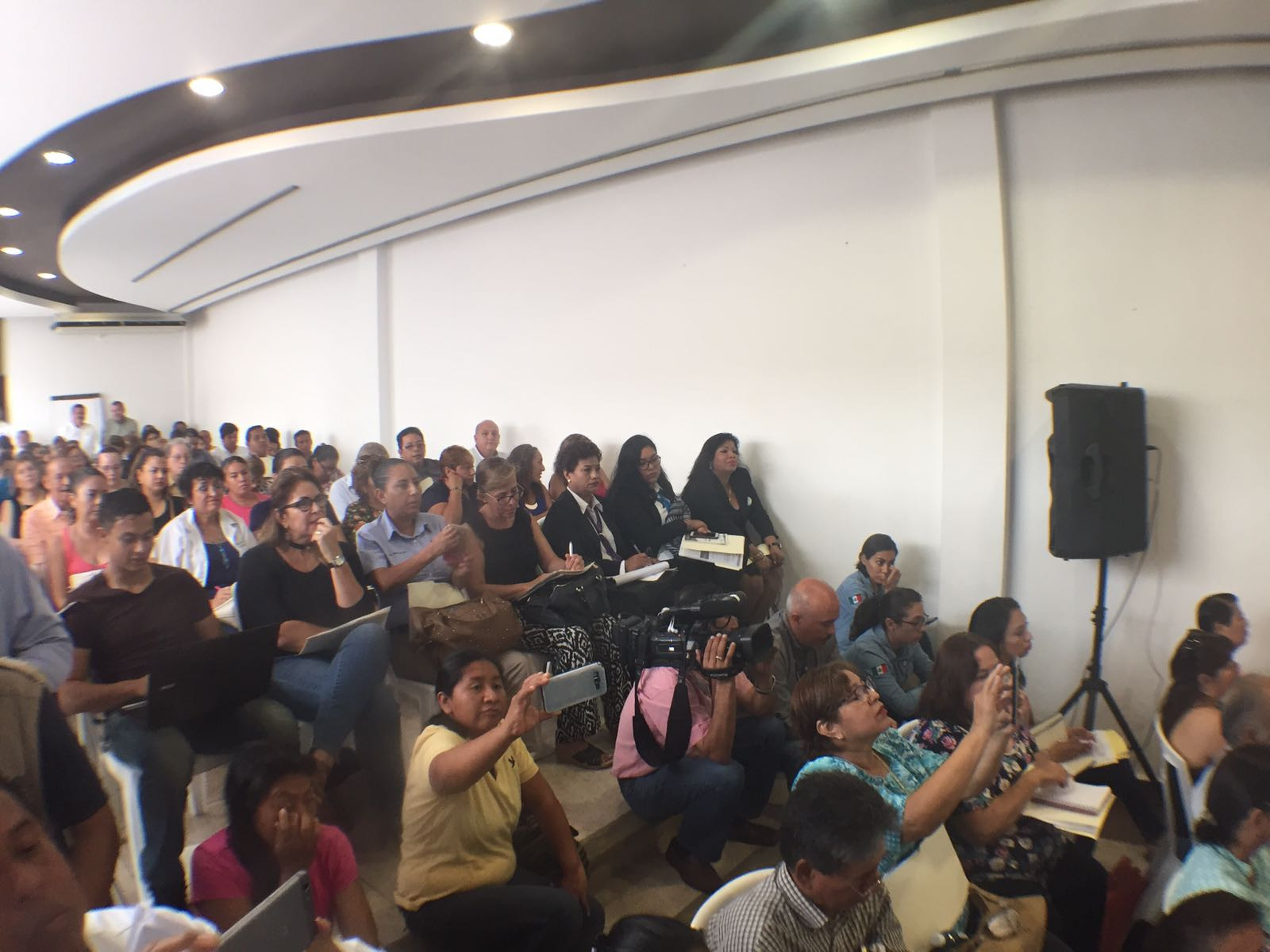 Presentan en Madero el programa "Juntos C puede"