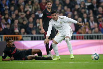 El Madrid vence 2-1 al Sevilla 