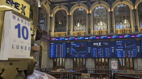 Lunes Negro; Wall Street sufre ante temor de recesión en EU