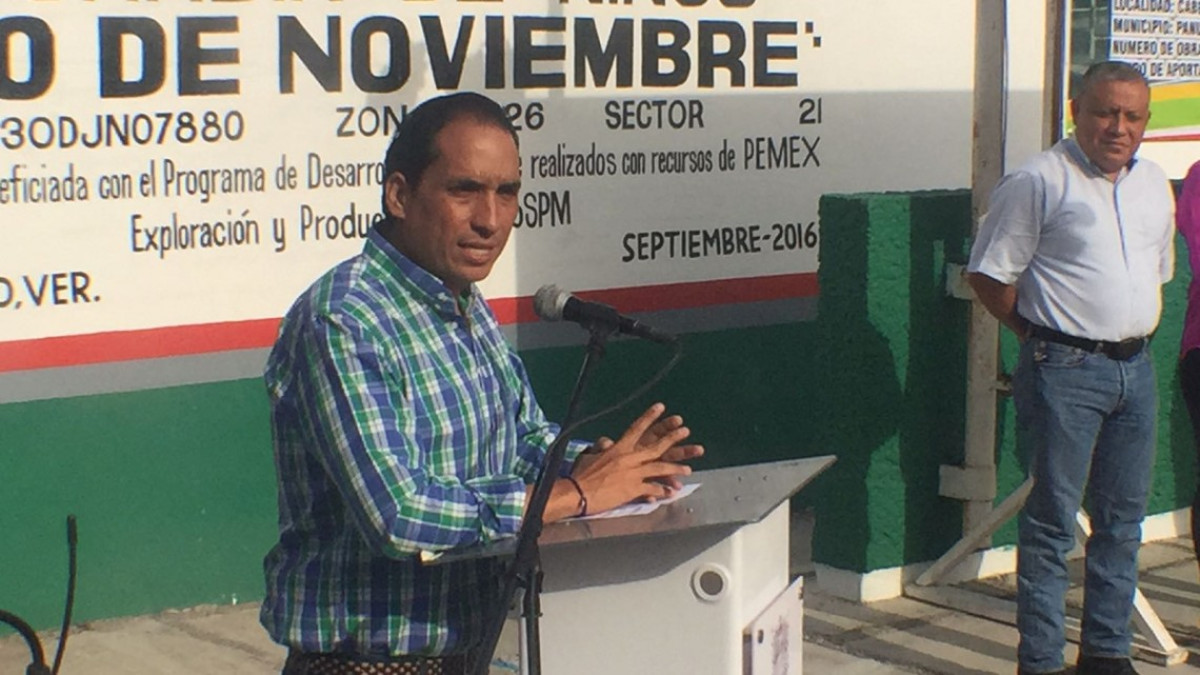 Inician techumbre en jardín de niños "20 de noviembre"