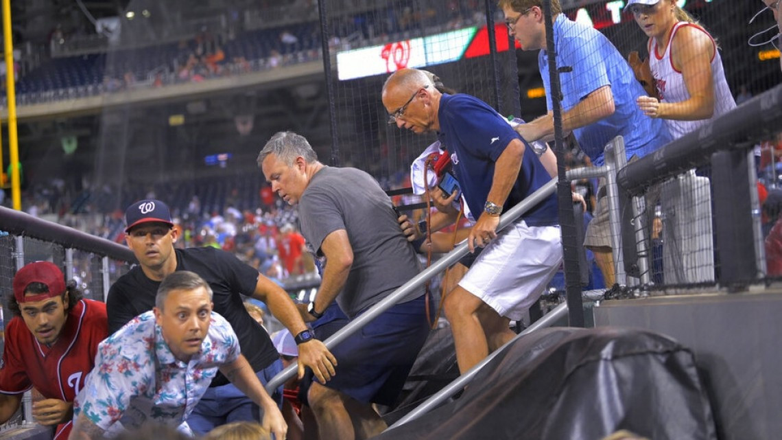 Suspenden juego de la MLB entre Nationals y los Padres, tras tiroteo fuera del estadio