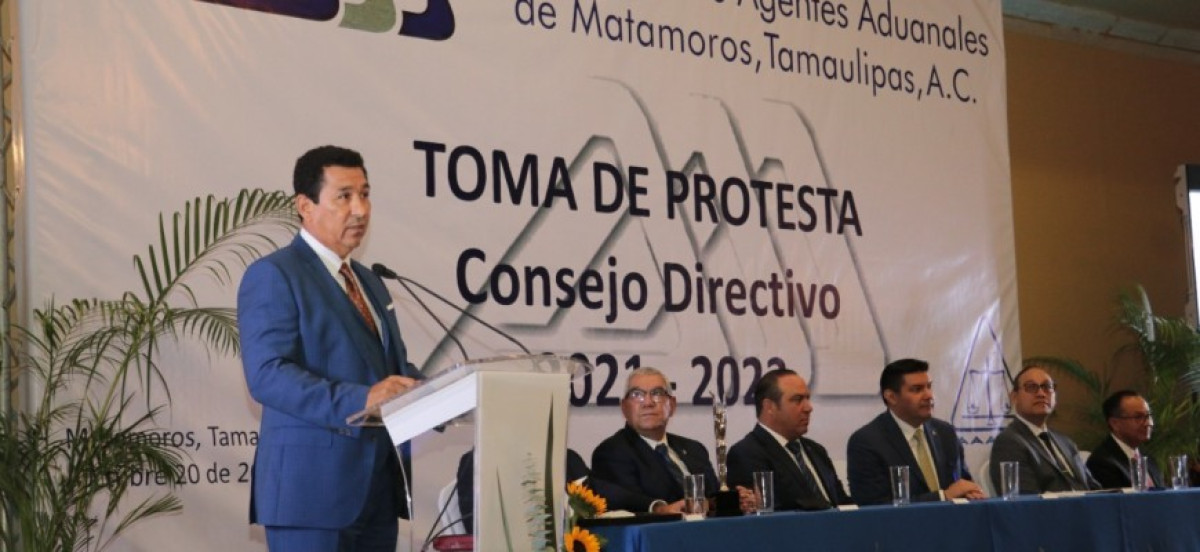 Se pronuncia Mario López a favor de decreto de legalización de autos