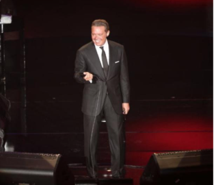 Luis Miguel regresa a los escenarios con gran éxito