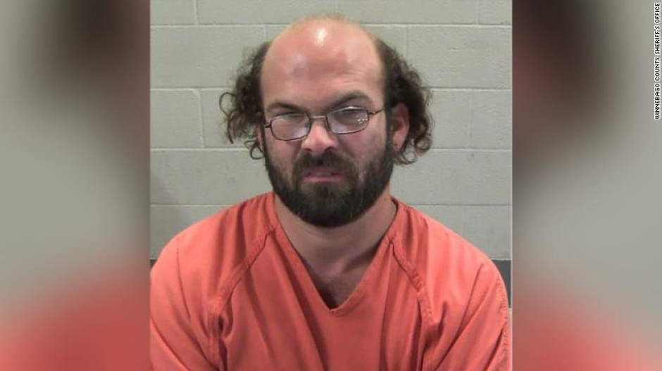 Hombre caminó 482 km para tener relaciones con niña de 14 años