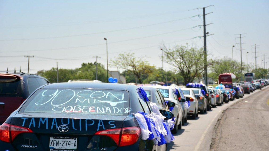 Caravana panista reúne 4 mil vehículos y muestran respaldo a gobernador 
